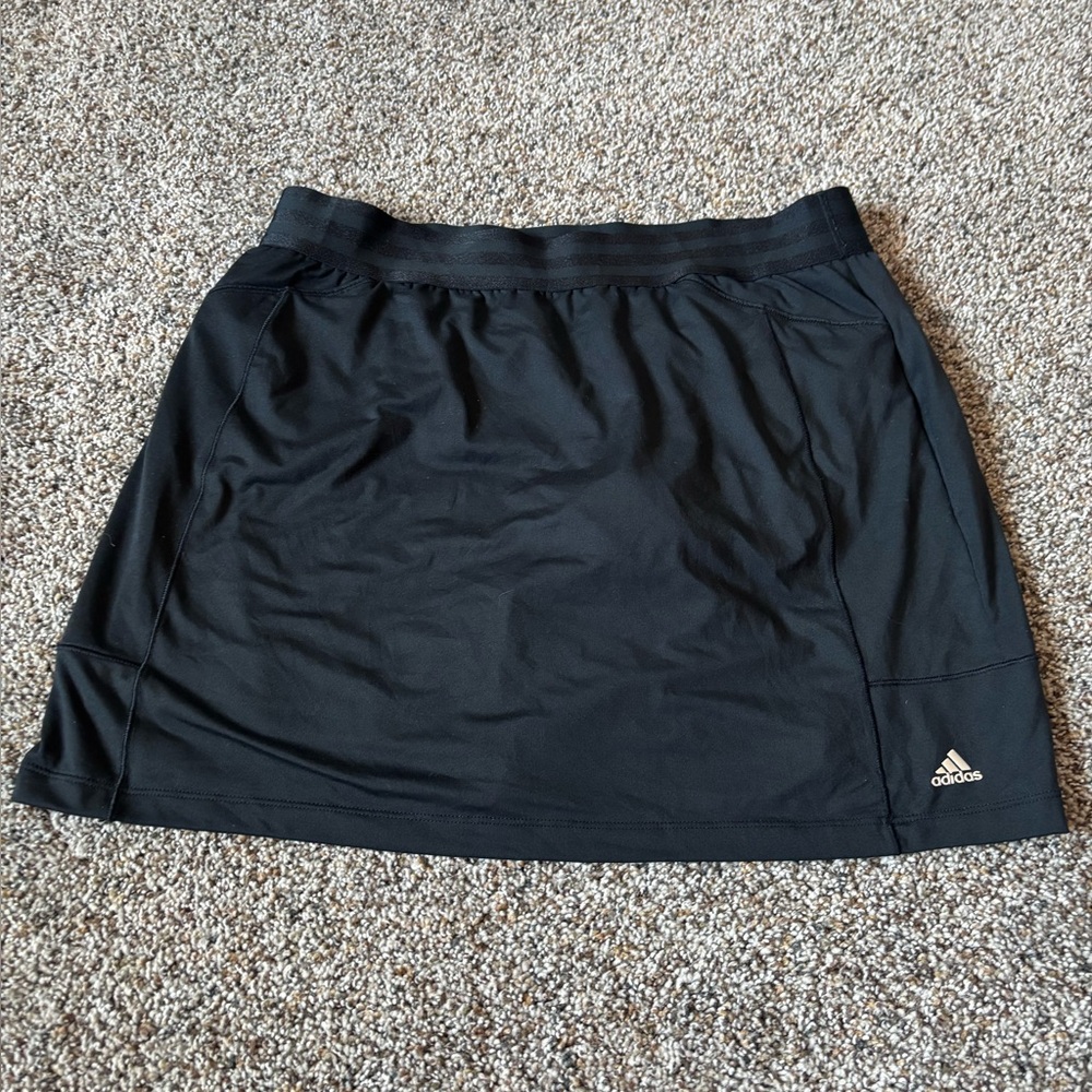 Adidas Women's Black Skirt medium gym athletic pewowned